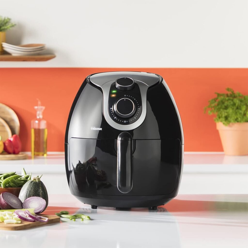Friteuse sans huile Tristar FR-6996 Airfryer - Capacité de 1,5 kg de frites - Volume de 5,2 L - Commandes analogiques